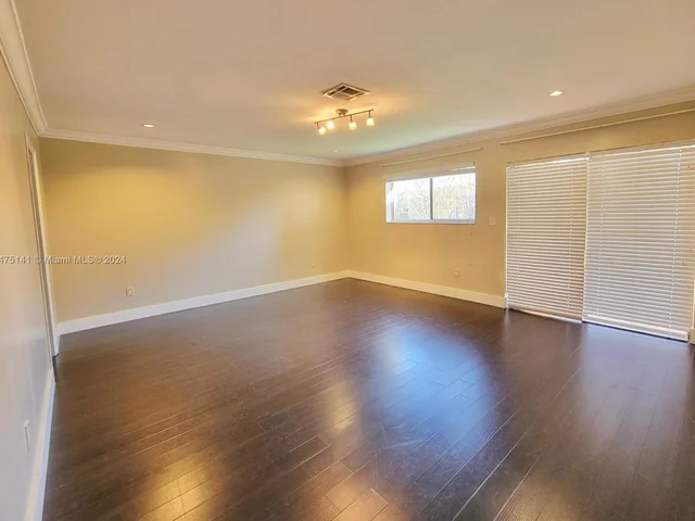 8401 SW 107th Ave # 316E, Miami FL 33173