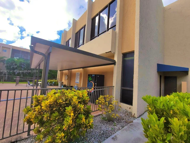 8401 SW 107th Ave # 316E, Miami FL 33173