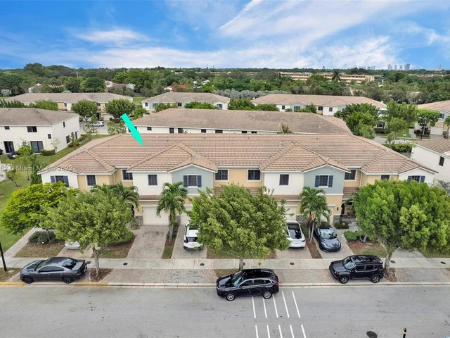 371 NE 194th Ter, Miami FL 33179