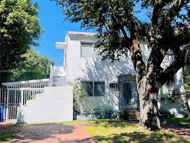 3003 NW 16th St # 1, Miami FL 33125