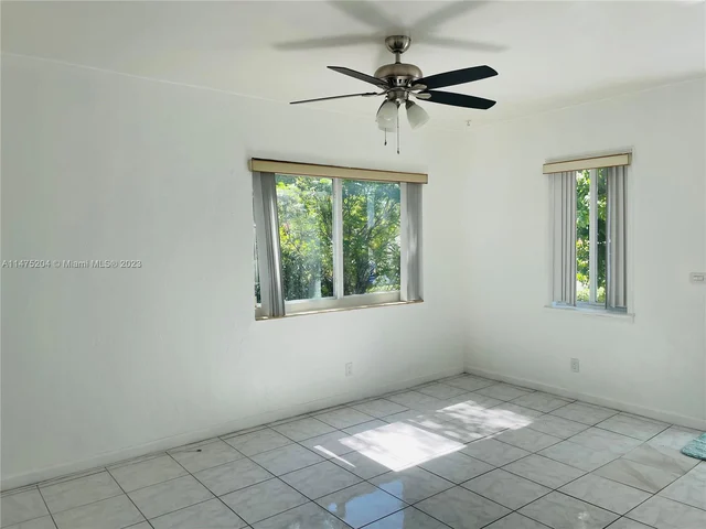 3003 NW 16th St # 1, Miami FL 33125