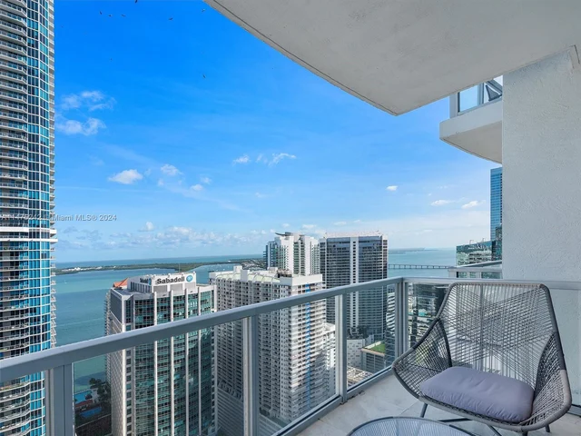 1060 Brickell Ave, Miami FL 33131