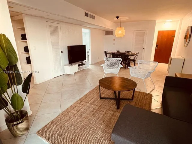3801 S Ocean Dr # 15S, Hollywood FL 33019