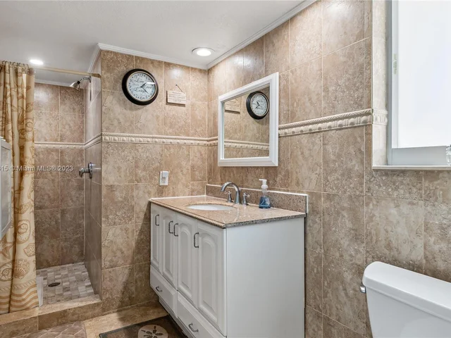 13040 Coronado Dr, North Miami FL 33181