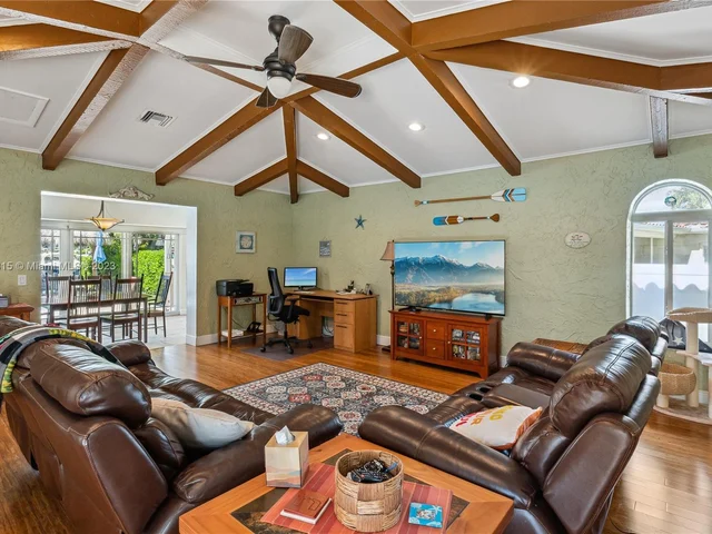 13040 Coronado Dr, North Miami FL 33181