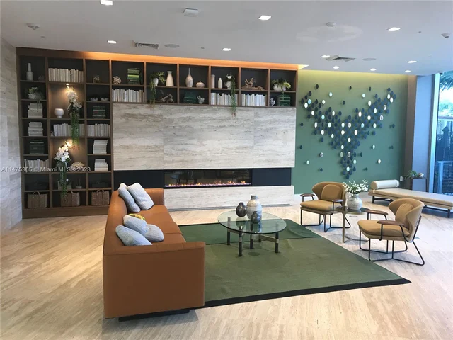 16385 Biscayne Blvd # 1806, North Miami Beach FL 33160