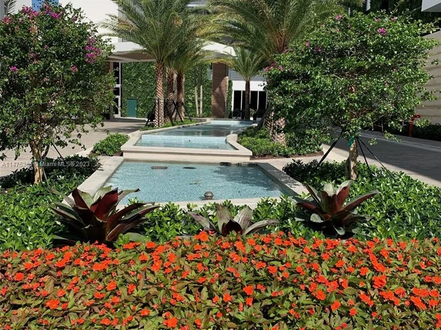 16385 Biscayne Blvd # 1806, North Miami Beach FL 33160