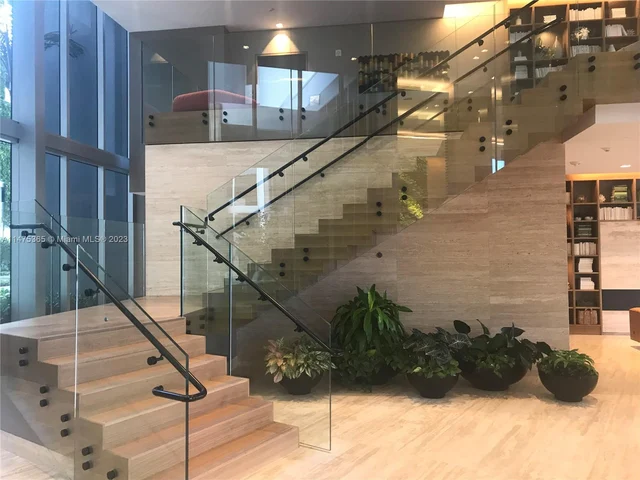 16385 Biscayne Blvd # 1806, North Miami Beach FL 33160