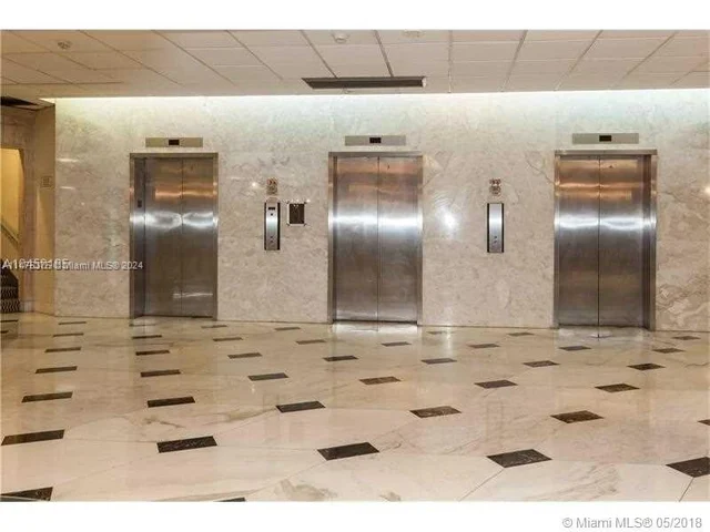 3180 S Ocean Dr # 519, Hallandale Beach FL 33009