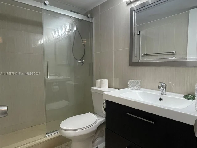 3180 S Ocean Dr # 519, Hallandale Beach FL 33009