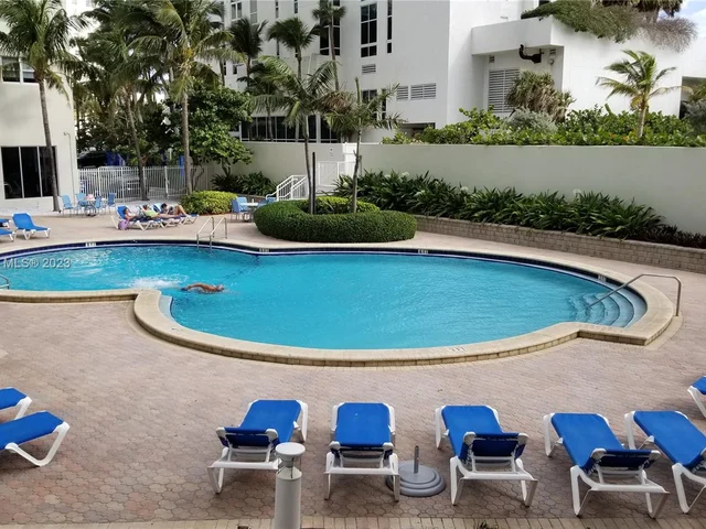 4001 S Ocean Dr # 16M, Hollywood FL 33019