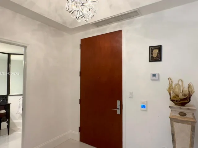 2000 Island Blvd # 202, Aventura FL 33160