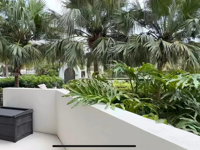 2000 Island Blvd # 202, Aventura FL 33160