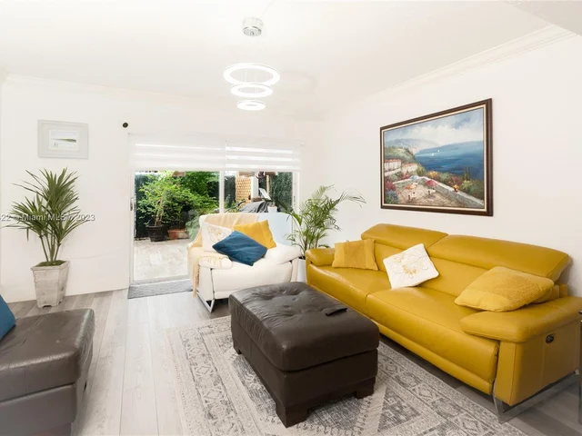 1187 NW 123rd Pl # 204, Miami FL 33182