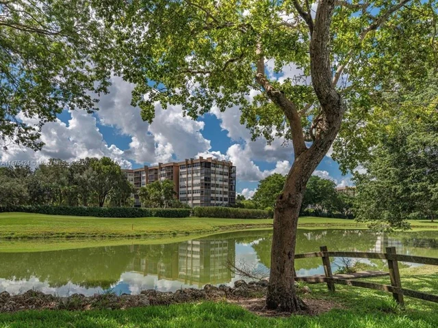 1100 Saint Charles Pl # 217, Pembroke Pines FL 33026