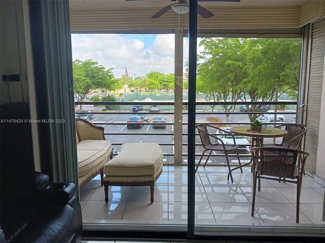 1100 Saint Charles Pl # 217, Pembroke Pines FL 33026