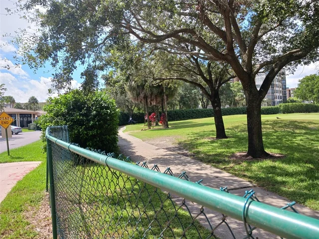 1100 Saint Charles Pl # 217, Pembroke Pines FL 33026