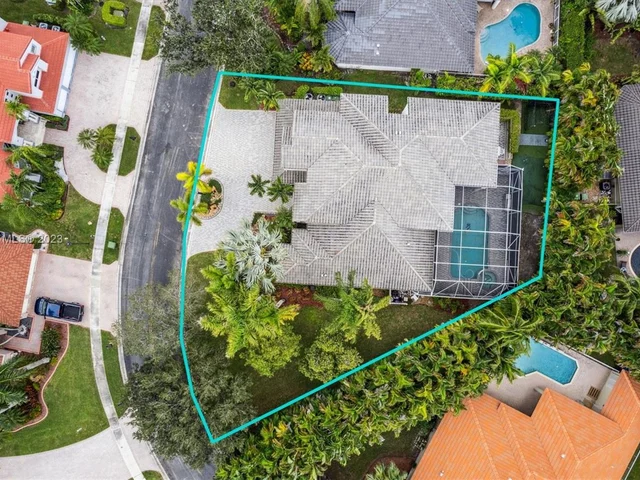 1113 SW 156th Ter, Pembroke Pines FL 33027