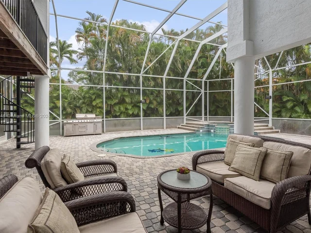 1113 SW 156th Ter, Pembroke Pines FL 33027