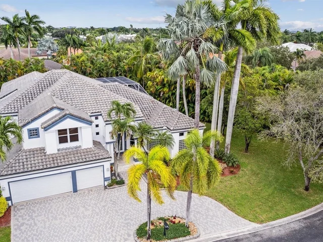 1113 SW 156th Ter, Pembroke Pines FL 33027