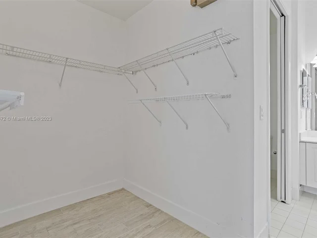 3600 Oaks Clubhouse Dr # 509, Pompano Beach FL 33069