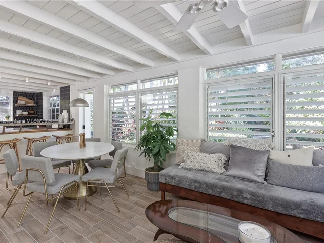 884 NE 88th St, Miami FL 33138