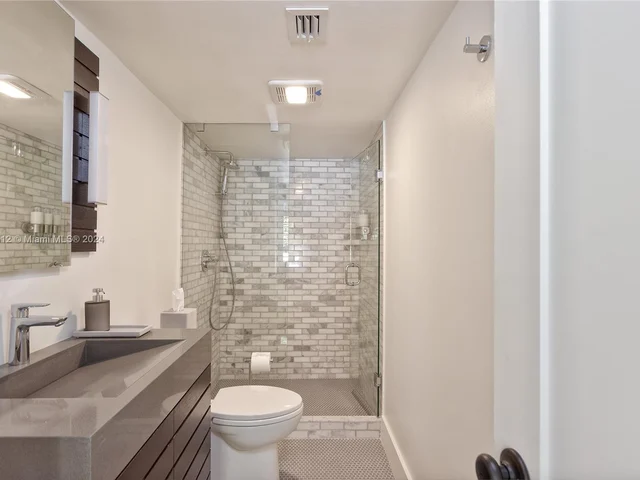 884 NE 88th St, Miami FL 33138