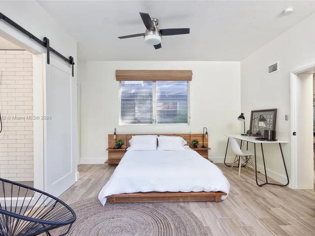 884 NE 88th St, Miami FL 33138