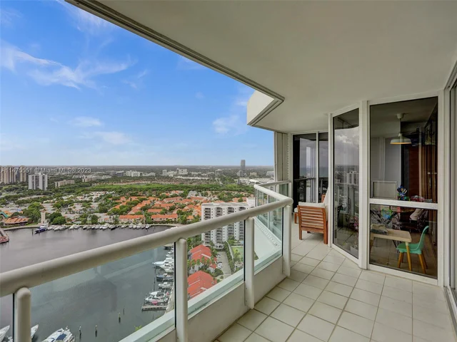 21205 Yacht Club Dr # 3103, Aventura FL 33180