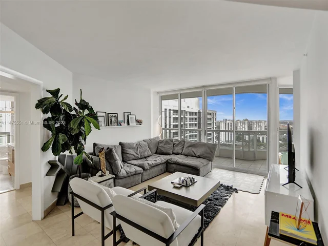 21205 Yacht Club Dr # 3103, Aventura FL 33180