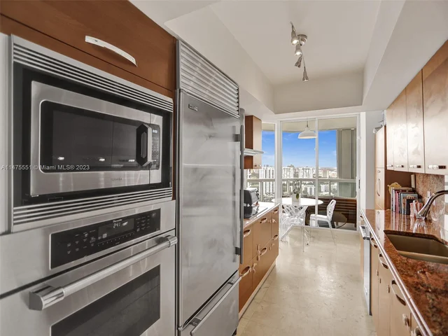 21205 Yacht Club Dr # 3103, Aventura FL 33180