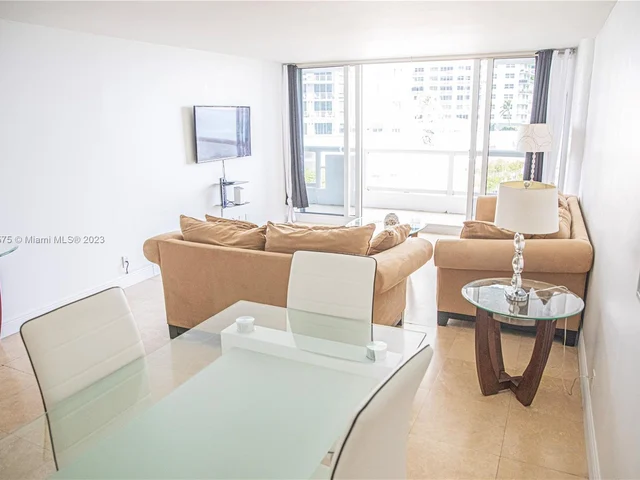 1717 N BAYSHORE DR # 1449, Miami FL 33132