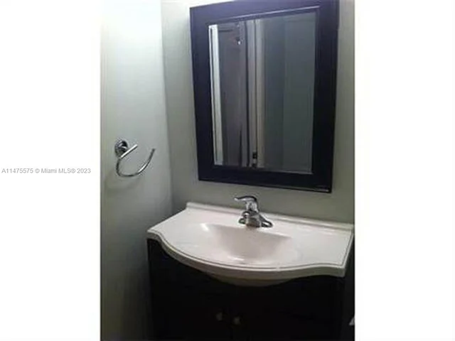 1717 N BAYSHORE DR # 1449, Miami FL 33132