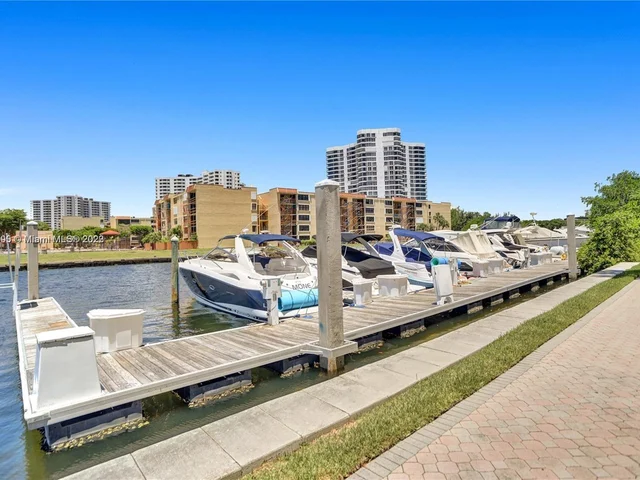 3500 Mystic Pointe Dr # 304, Aventura FL 33180