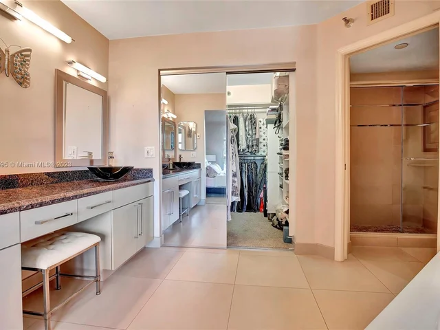 3500 Mystic Pointe Dr # 304, Aventura FL 33180