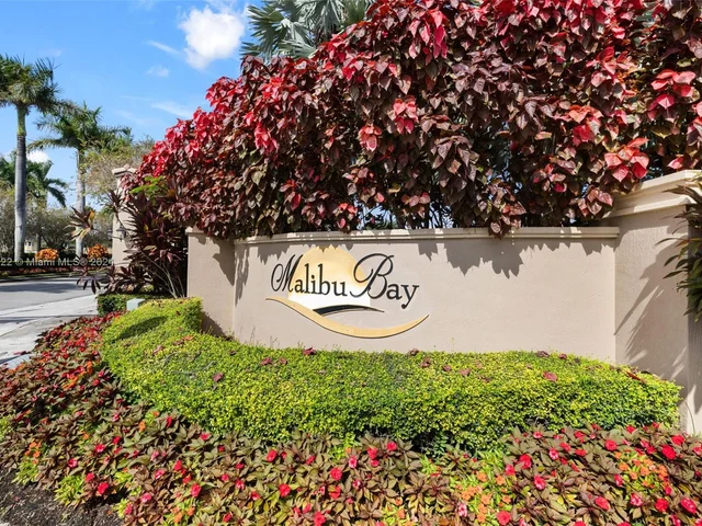 3281 NE 11th Dr, Homestead FL 33033