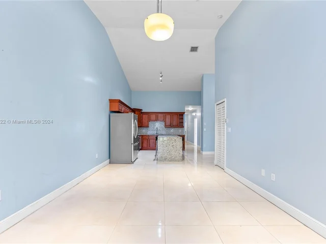 3281 NE 11th Dr, Homestead FL 33033