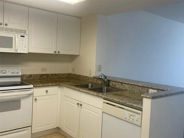 19501 W COUNTRY CLUB DR # 2506, Aventura FL 33180