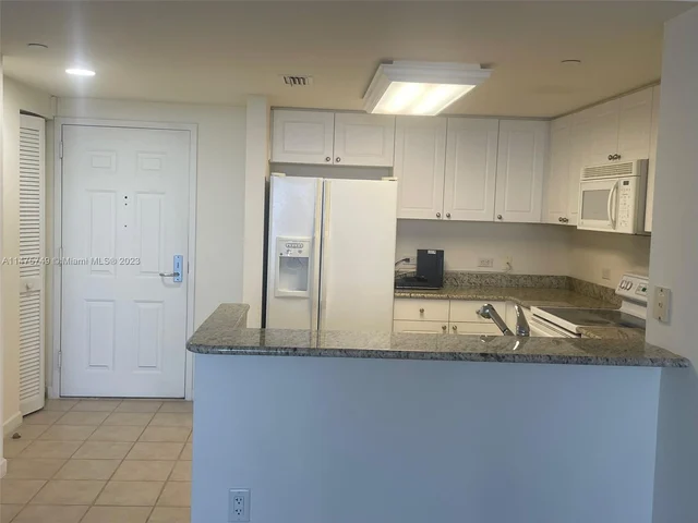 19501 W COUNTRY CLUB DR # 2506, Aventura FL 33180