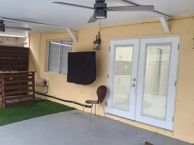 8325 NW 186th St # 303, Hialeah FL 33015