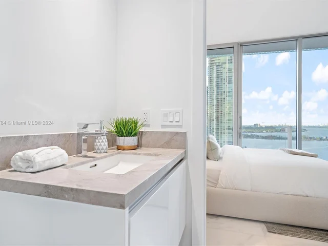 700 NE 26th Terrace # 1901, Miami FL 33137