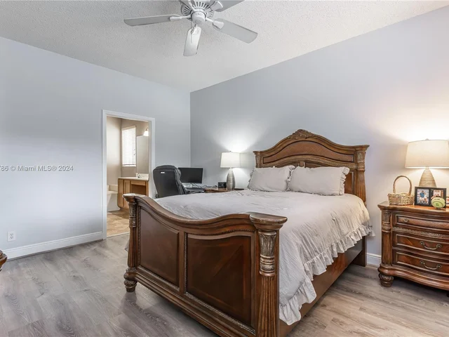 4978 Pebblebrook Ter, Coconut Creek FL 33073