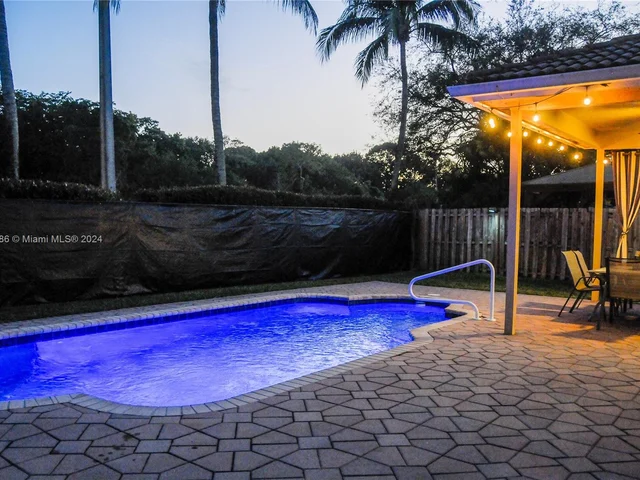 4978 Pebblebrook Ter, Coconut Creek FL 33073