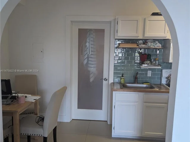 934 Michigan Ave # 309, Miami Beach FL 33139