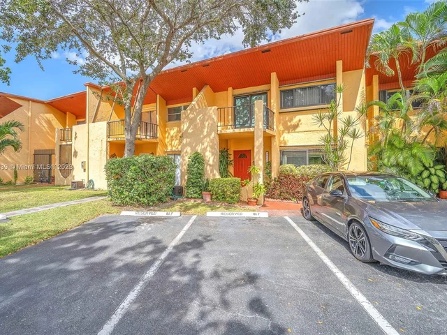 13781 SW 84th St # F, Miami FL 33183
