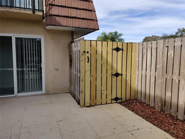 2313 23rd Lane, Palm Beach Gardens FL 33418