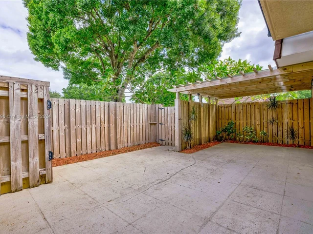 2313 23rd Lane, Palm Beach Gardens FL 33418