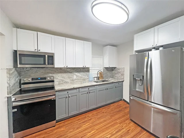 1915 NW 46th St, Miami FL 33142