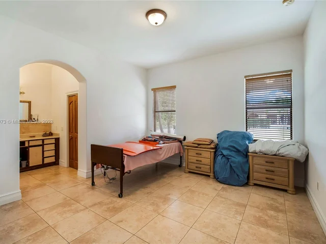 4430 SW 118th Ave, Miami FL 33175