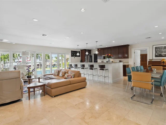 13000 Coronado Dr, North Miami FL 33181